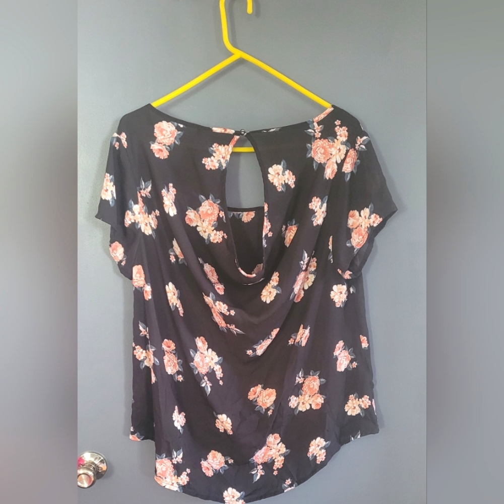 Torrid FloralPrint Georgette Drape Back Blouse
